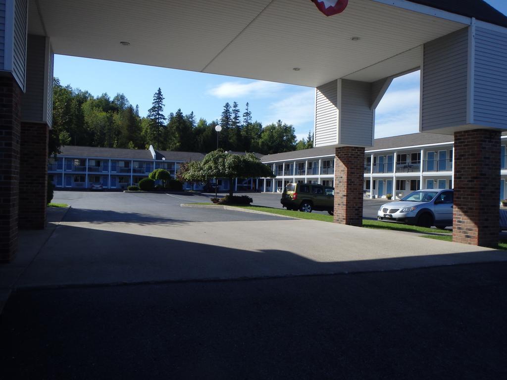 Americas Best Value Inn Saint Ignace Kültér fotó